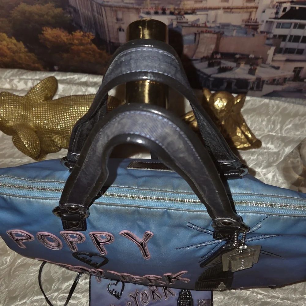 Coach 2Pc Poppy Limited Edition New York City Tote + Wristlet - Picture 4 of 13